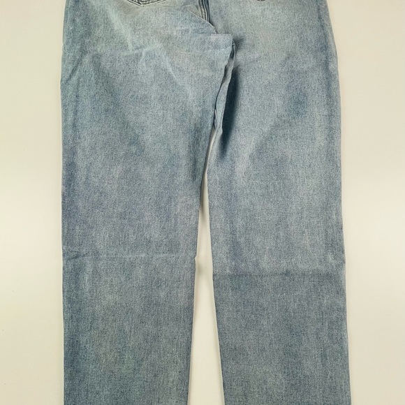 RIOT HIGHWAISTED BUSTED KNEE MOM JEAN light blue - Picture 3 of 5